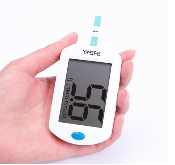 Health care supplies medical blood glucose meter accurately and automatically detects blood glucose